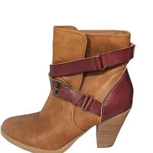 American Eagle Boots Brown Buckle Cross Strap Vegan Ankle‎ Cowgirl, Size 7.5
